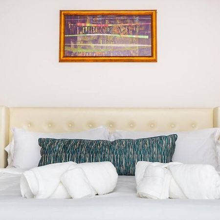 Comfy Studio With Cali King Size Mattress San Diego Extérieur photo