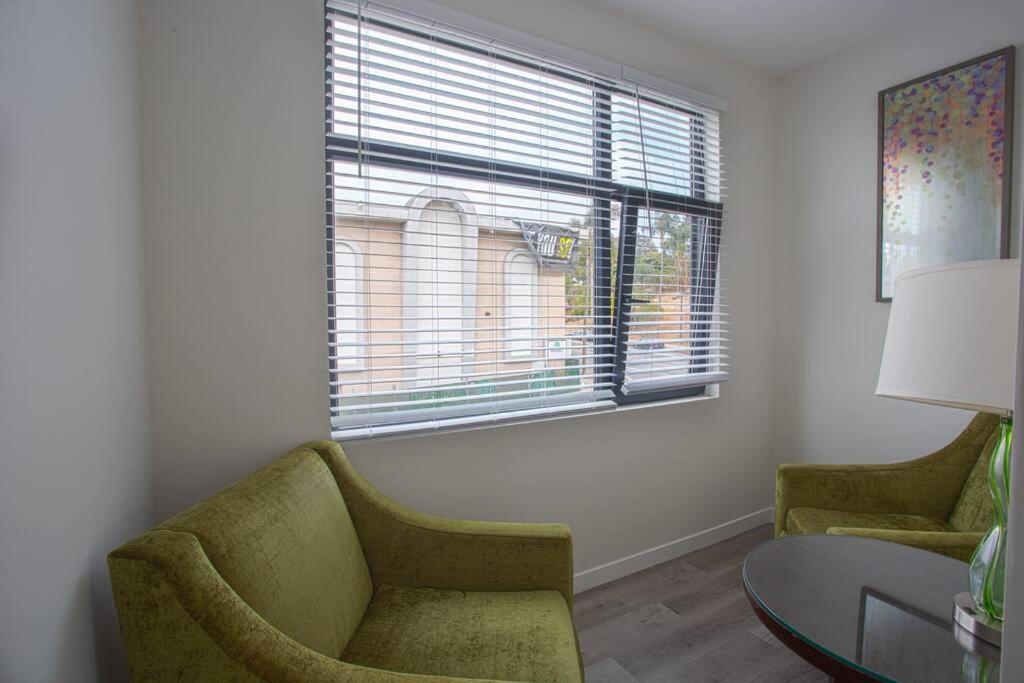Comfy Studio With Cali King Size Mattress San Diego Extérieur photo